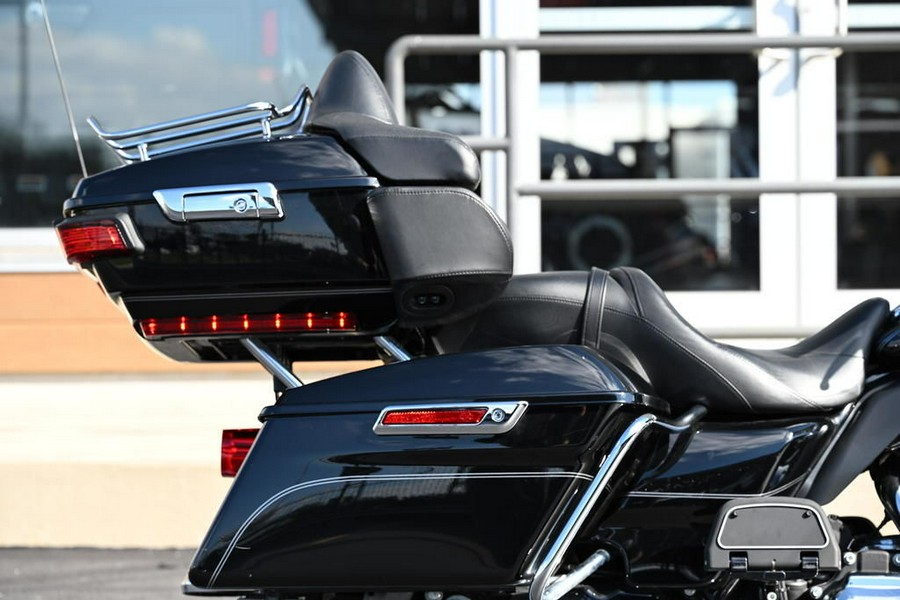 2017 Harley-Davidson® FLHTCU - Electra Glide® Ultra Classic®