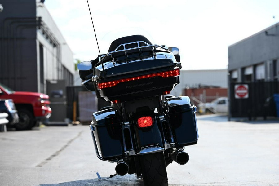 2017 Harley-Davidson® FLHTCU - Electra Glide® Ultra Classic®