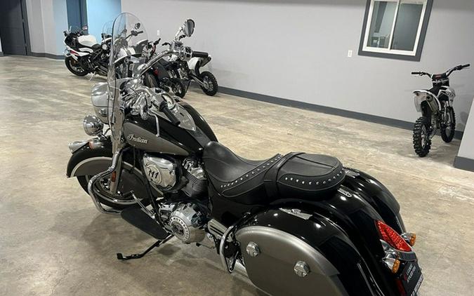 2025 Indian Springfield Black Metallic/Heavy Metallic
