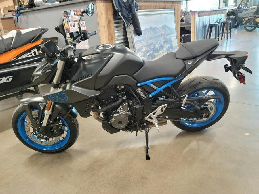 2024 Suzuki GSX-8S