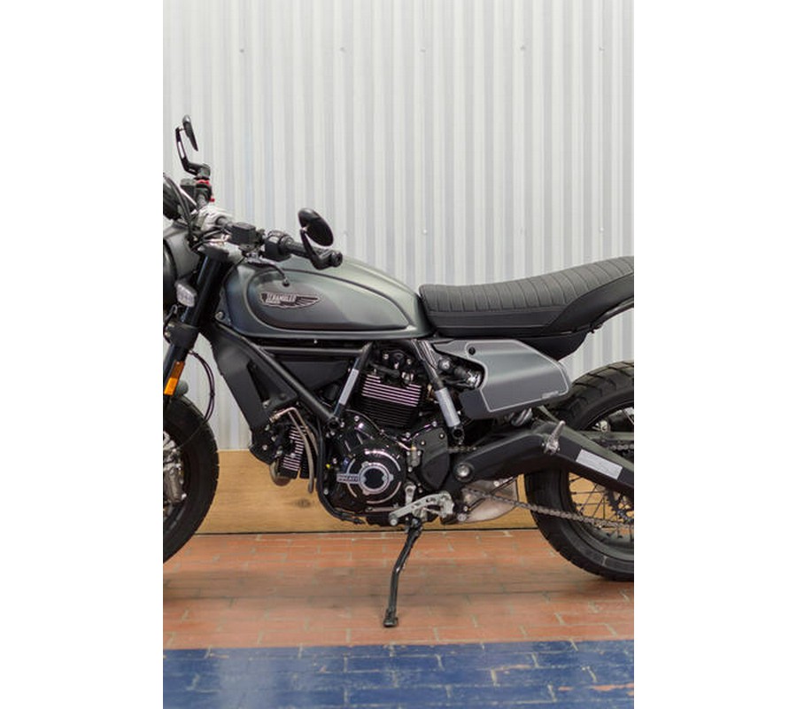 2023 Ducati Scrambler Nightshift Aviator Grey