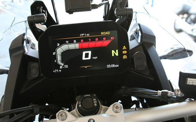 2026 BMW Motorrad F 900 GS Adventure Blackstorm Metallic