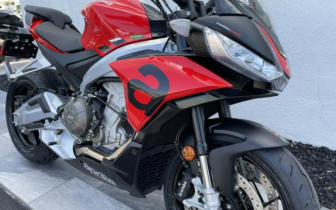 2024 Aprilia Tuono 660