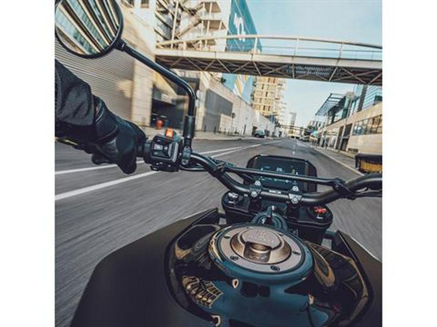 2025 Husqvarna Svartpilen 801