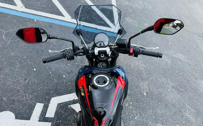 2026 Triumph Trident 660 Triple Tribute Edition Sapphire Black