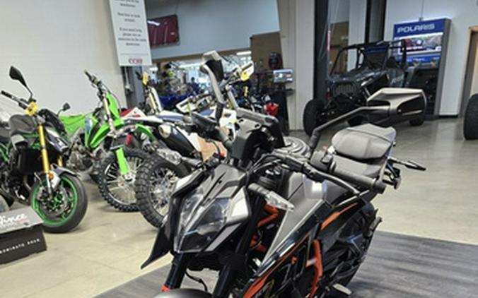 2026 KTM 390 DUKE, BLACK B.D.