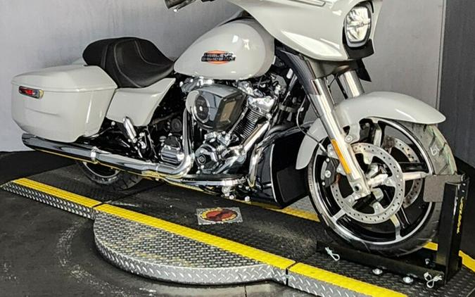 2024 Harley-Davidson Street Glide® FLHX BILLIARD GRAY