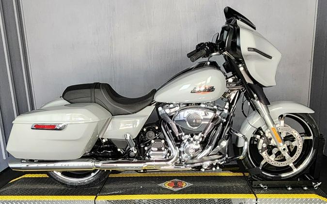 2024 Harley-Davidson Street Glide® FLHX BILLIARD GRAY