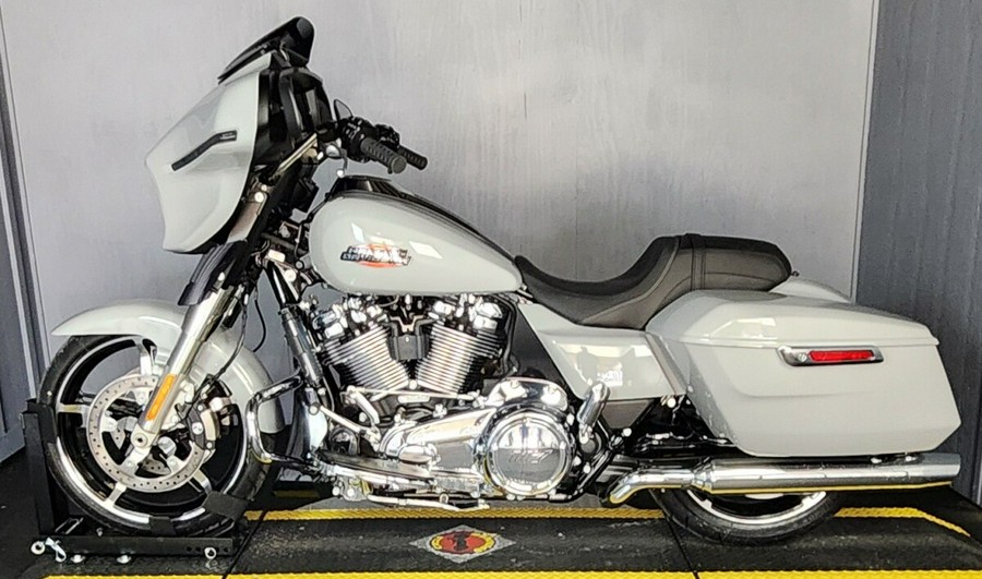 2024 Harley-Davidson Street Glide® FLHX BILLIARD GRAY