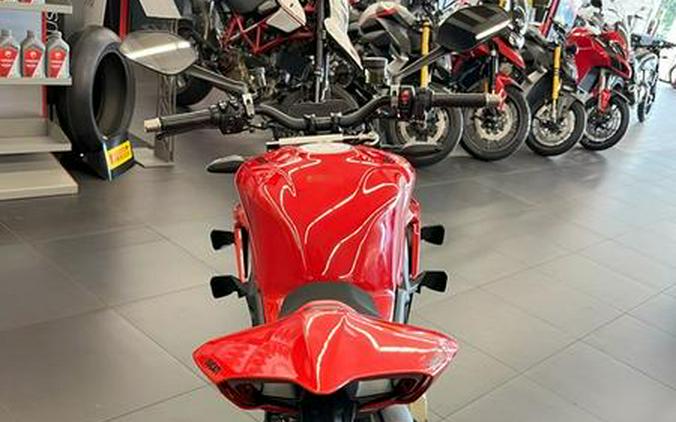 2024 Ducati Streetfighter V4 S Red