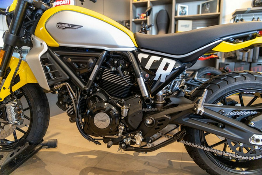 2025 Ducati Scrambler Icon 62 Yellow