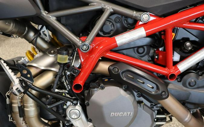 2025 Ducati Hypermotard 950 Ducati Red