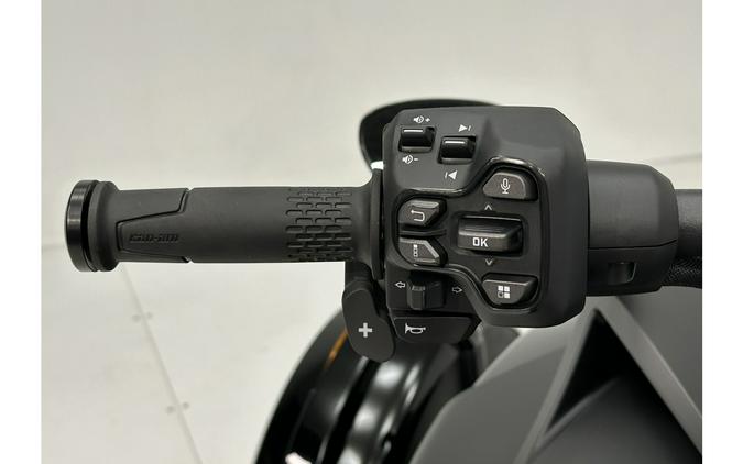 2026 F3-S (SE6) Demonstrator - Can-Am