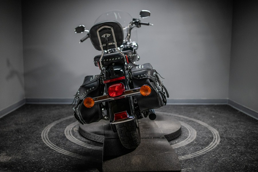 2014 Heritage Softail® Classic (FLSTC)