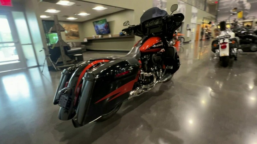 2017 Harley-Davidson CVO Street Glide