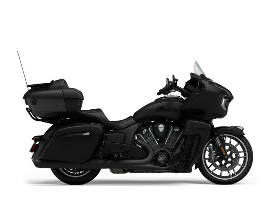 2024 Indian Motorcycle® Pursuit® Dark Horse® with PowerBand Audio Package Black Smoke