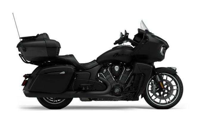 2024 Indian Motorcycle® Pursuit® Dark Horse® with PowerBand Audio Package Black Smoke