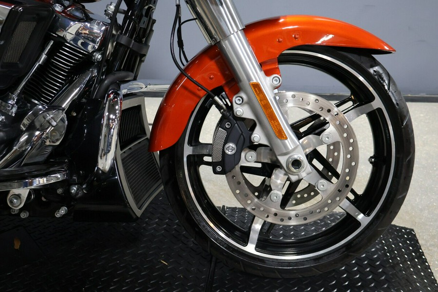 2024 Harley-Davidson Street Glide FLHX