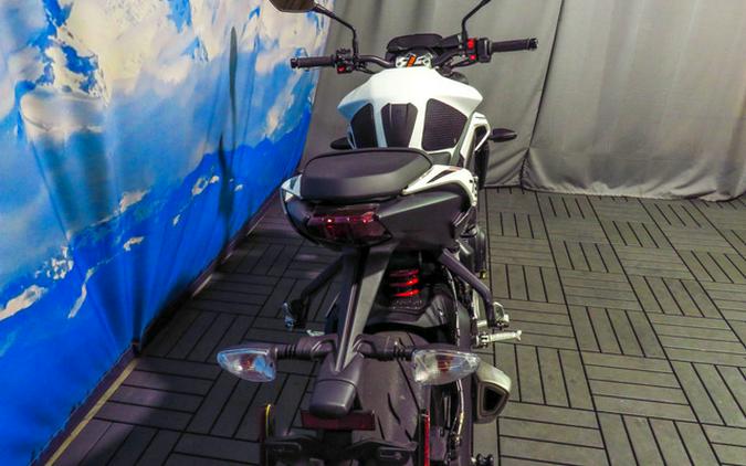 2024 Triumph Street Triple 765 R Crystal White R