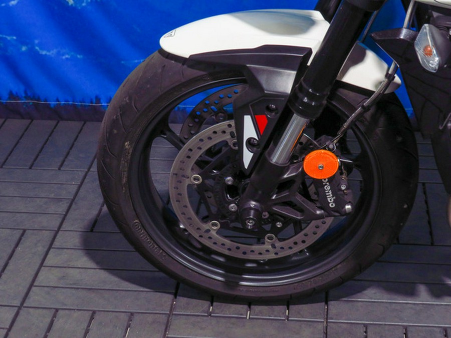 2024 Triumph Street Triple 765 R Crystal White R