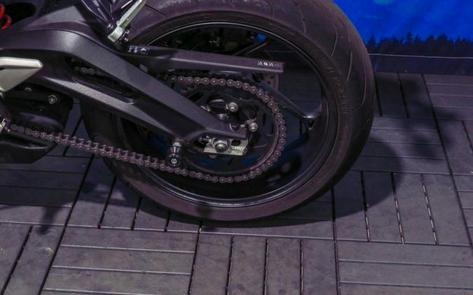 2024 Triumph Street Triple 765 R Crystal White R