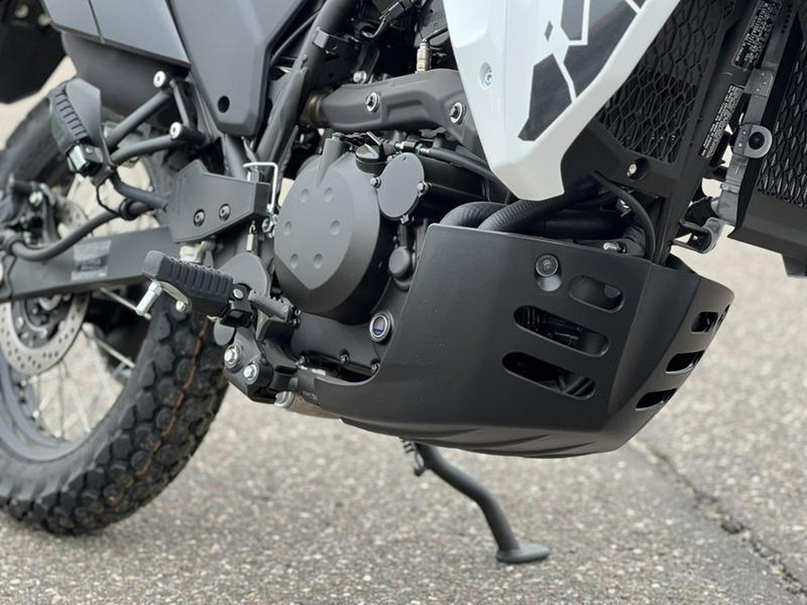 2025 Kawasaki KLR®650 Pearl Crystal White/Metallic Carbon Gray
