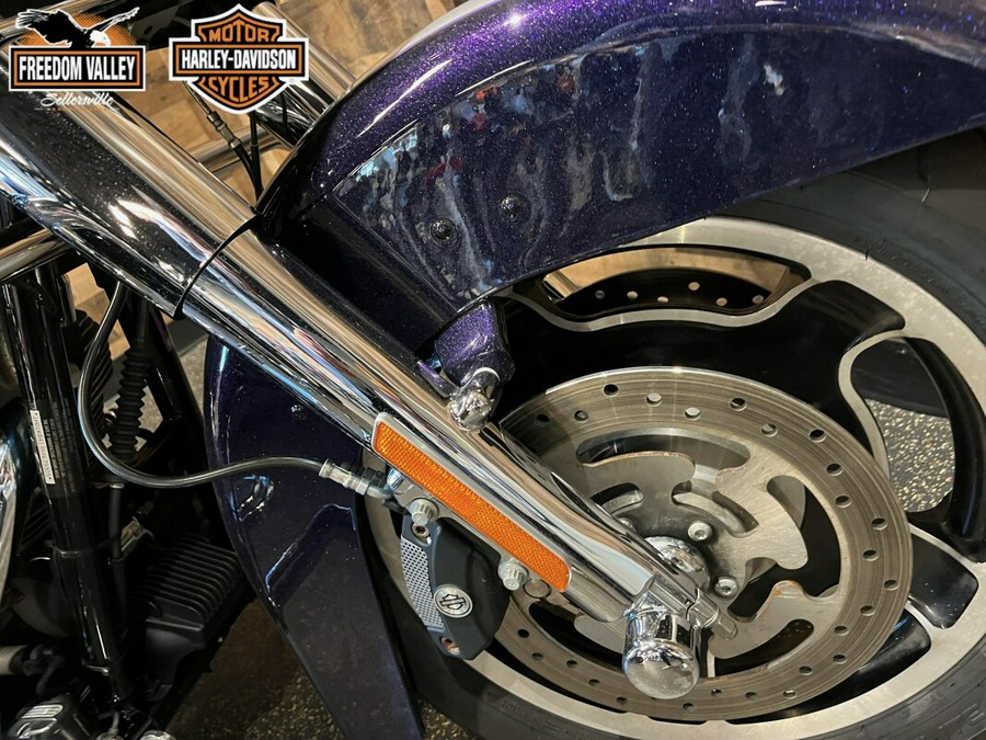 2009 Harley-Davidson® Street Glide® Big Purple Flake / Brilliant Silver FLHX