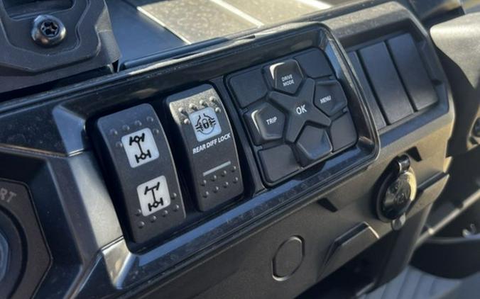 2026 Can-Am Defender MAX XT HD9