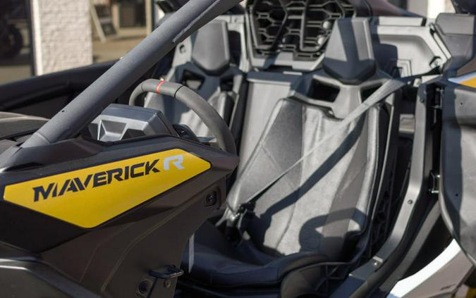 2024 Can-Am® Maverick R 999T DCT