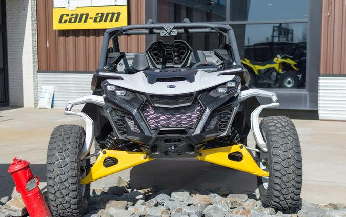 2024 Can-Am® Maverick R 999T DCT