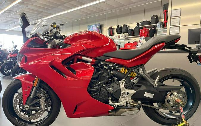 2024 Ducati Supersport 950 Red