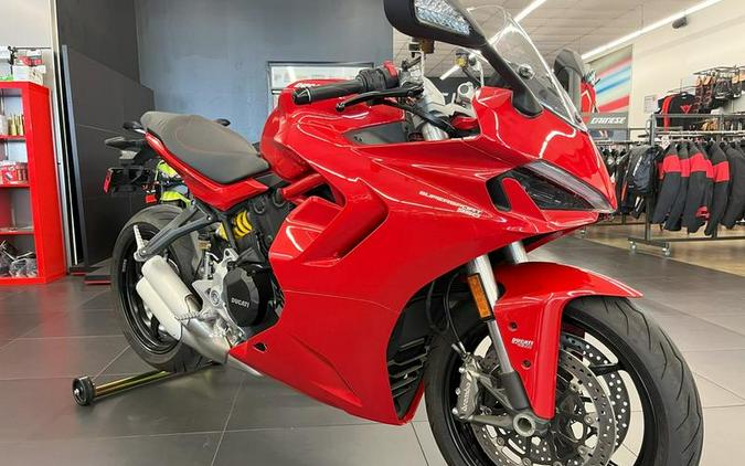 2024 Ducati Supersport 950 Red