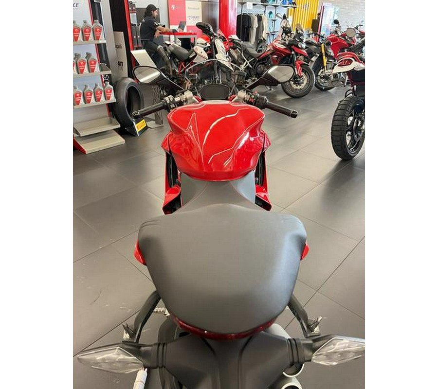 2024 Ducati Supersport 950 Red