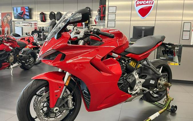 2024 Ducati Supersport 950 Red