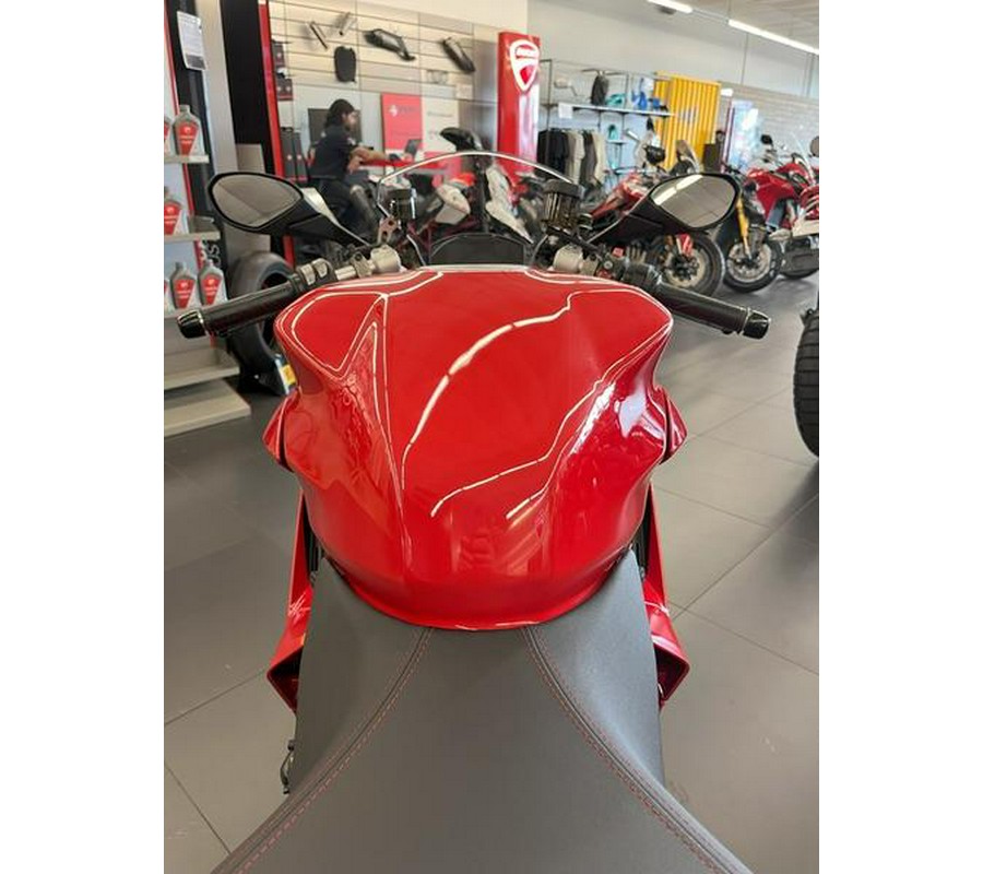 2024 Ducati Supersport 950 Red