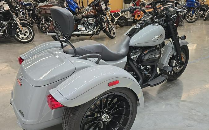 FLRT 2025 Freewheeler®