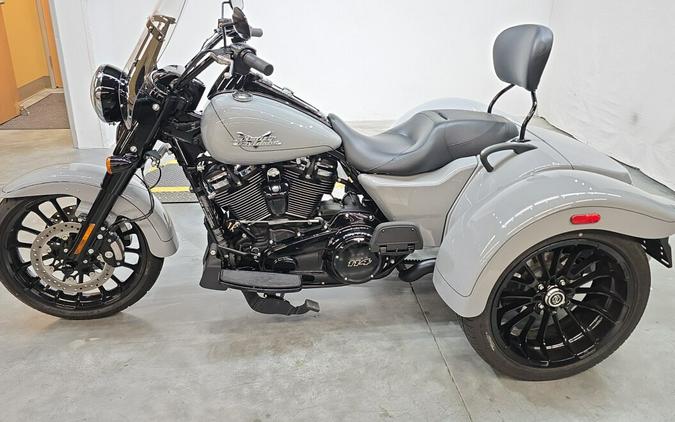 FLRT 2025 Freewheeler®