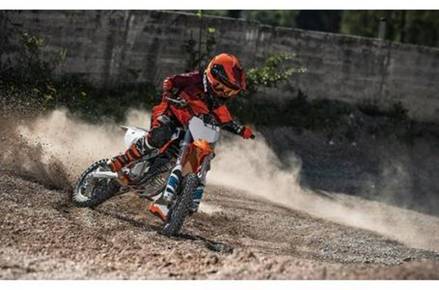 2020 KTM SX-E 5