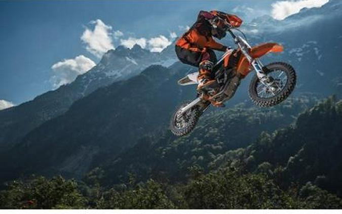 2020 KTM SX-E 5