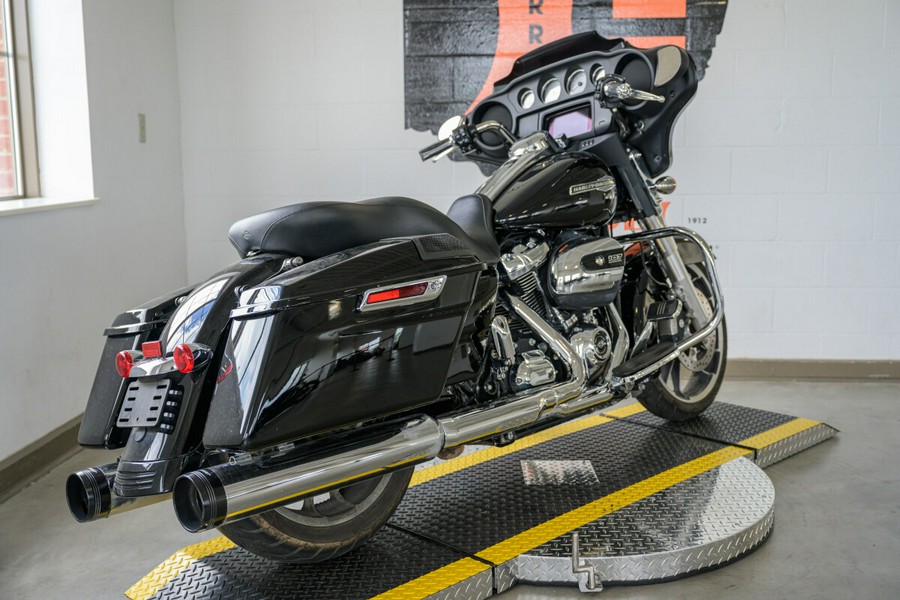 2021 Harley-Davidson Street Glide Grand American Touring FLHX