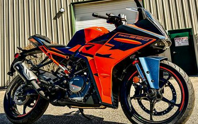 2022 KTM RC 390