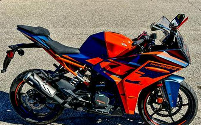 2022 KTM RC 390 Review [11 Fast Facts From the Street + Track]