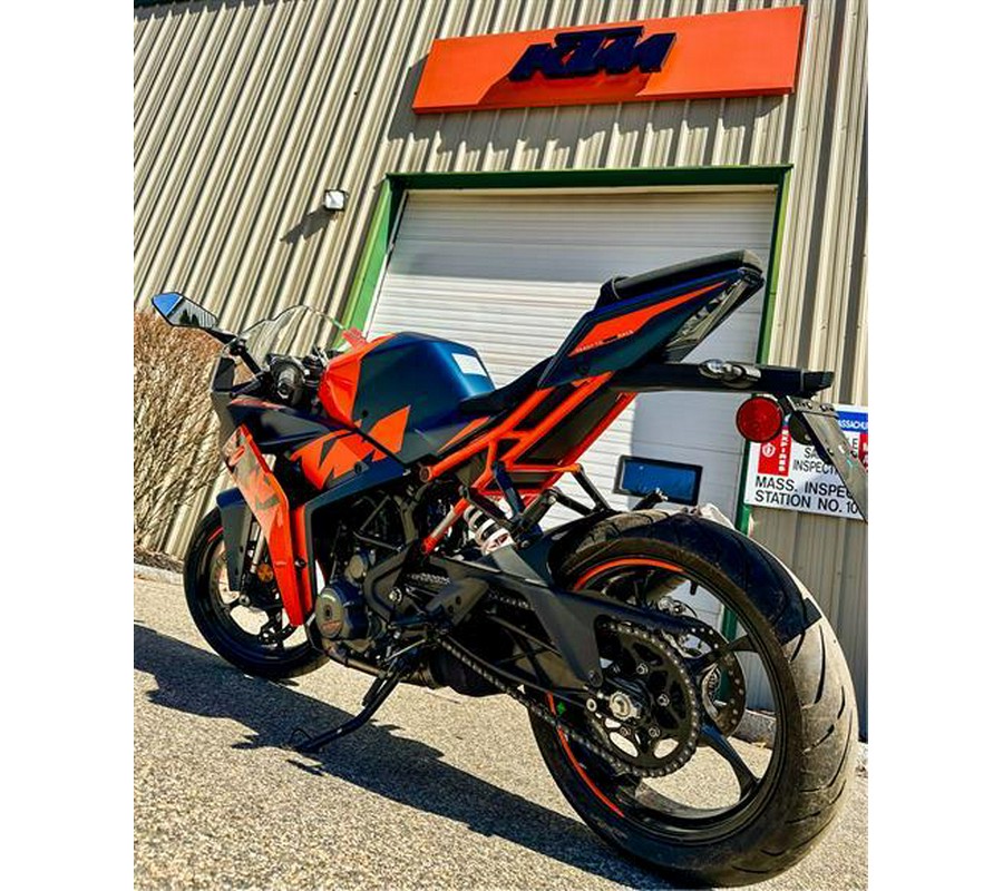 2022 KTM RC 390