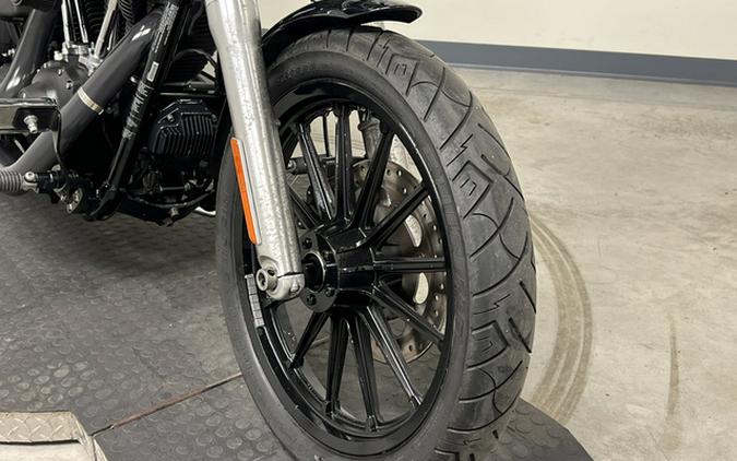 2011 Harley-Davidson Dyna Glide Street Bob FXDB Street Bob