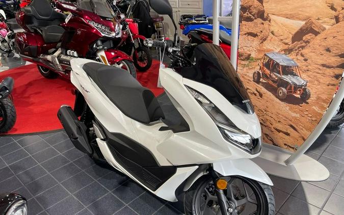 2022 Honda PCX150A