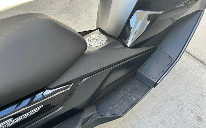 2024 BMW C 400 GT Triple Black