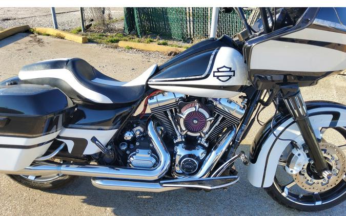 2011 Harley-Davidson® ROAD GLIDE