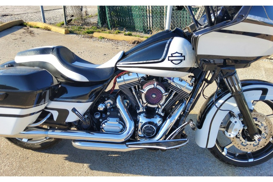 2011 Harley-Davidson® ROAD GLIDE