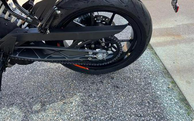 2023 KTM 390 Duke