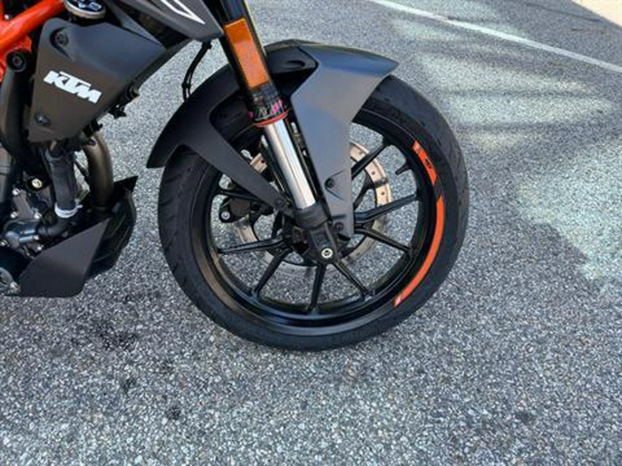 2023 KTM 390 Duke